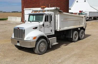Dump truck